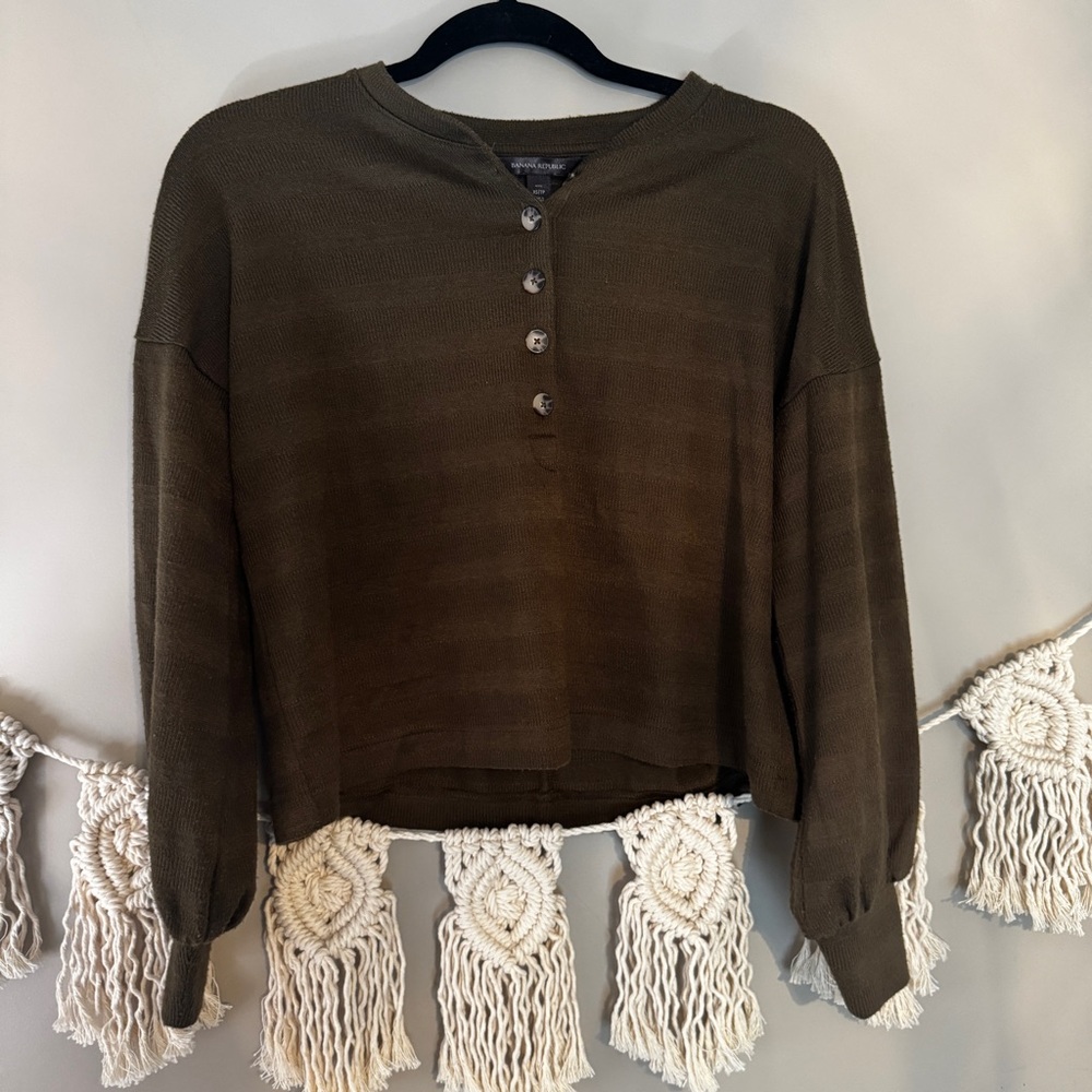Banana Republic Olive Green Cropped Balloon Sleeve Top